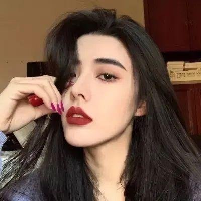 钢管舞娘